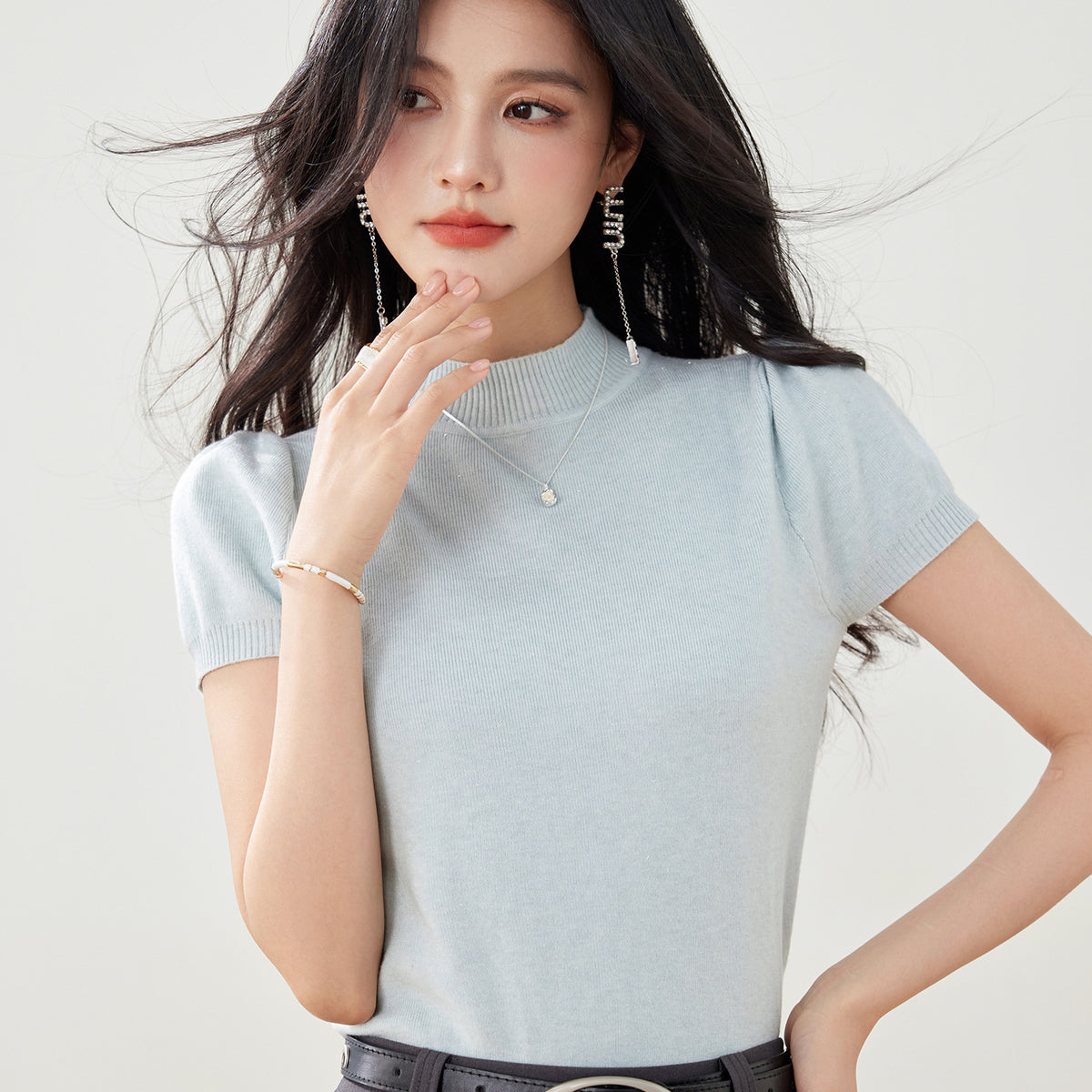 Clothing  Solid Color Short Sleeve Round Neck Knit Top for Women